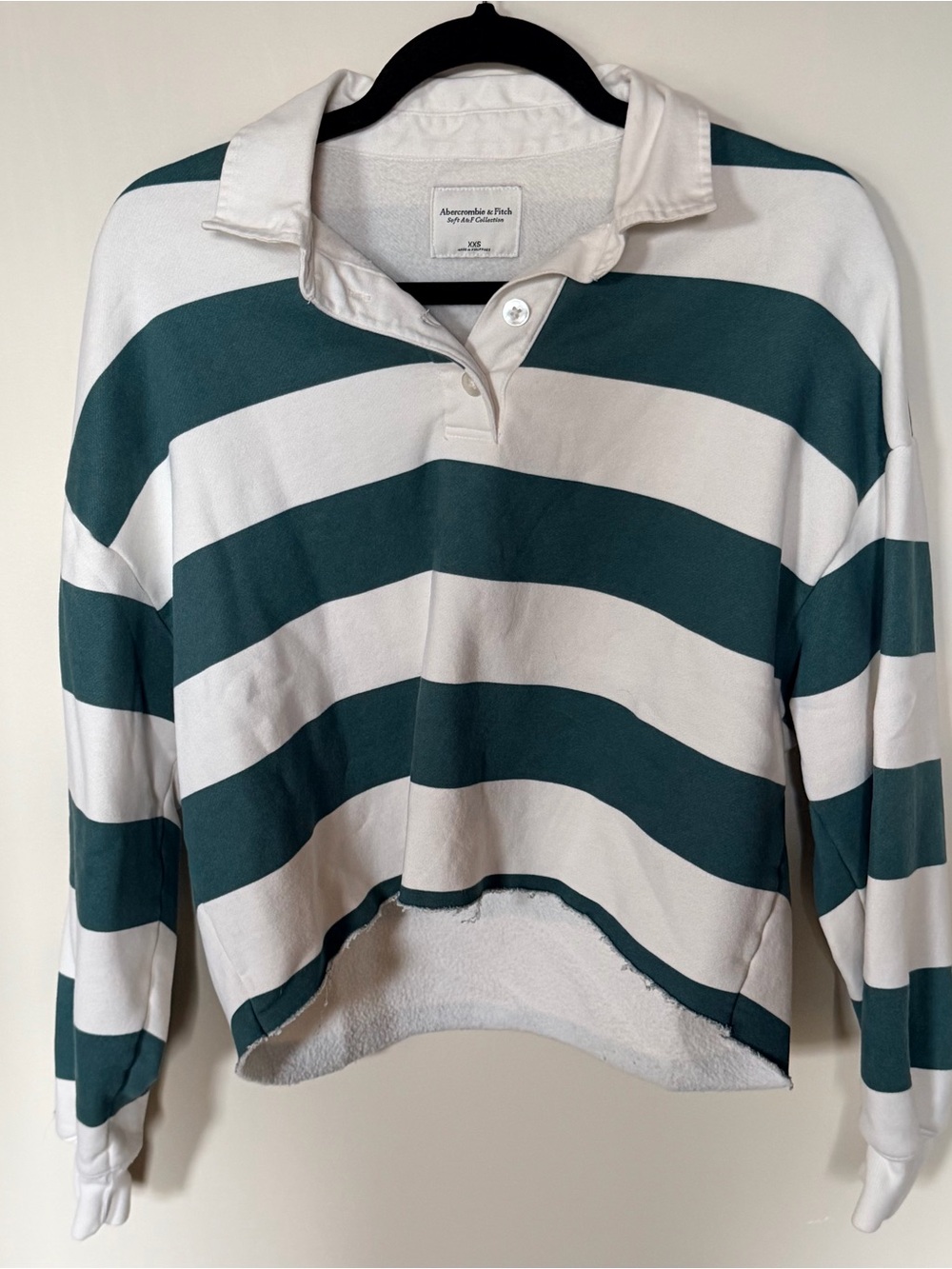 Abercrombie cropped striped rugby polo green and white XXS